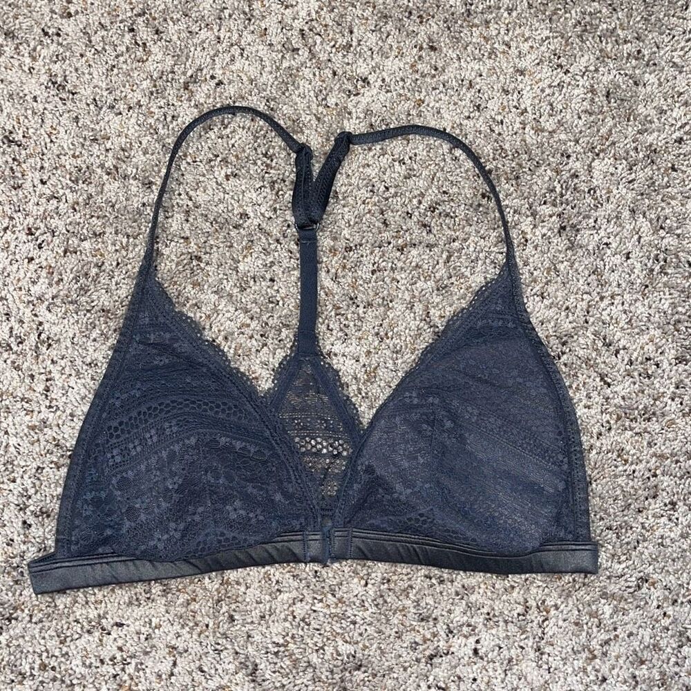 Victorias‎ Secret Gray Lace Racerback Bralette Large
